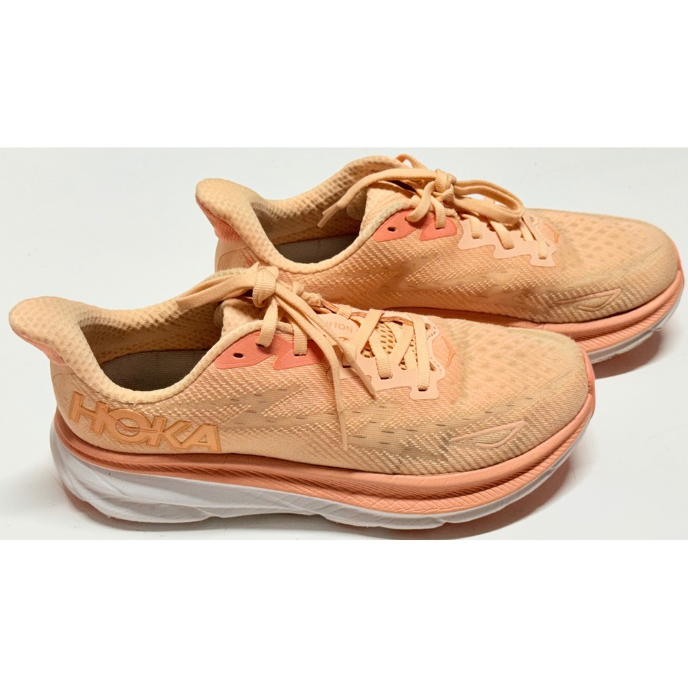 Hoka One One Clifton 9 Womens Running Shoes Peach Coral 1127896 CPW Size 8.5B